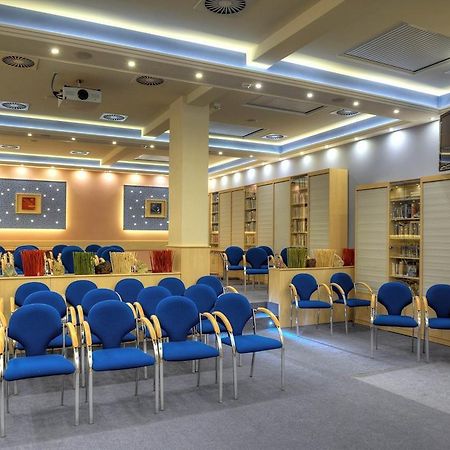 Krivan Hotel Karlovy Vary Luaran gambar