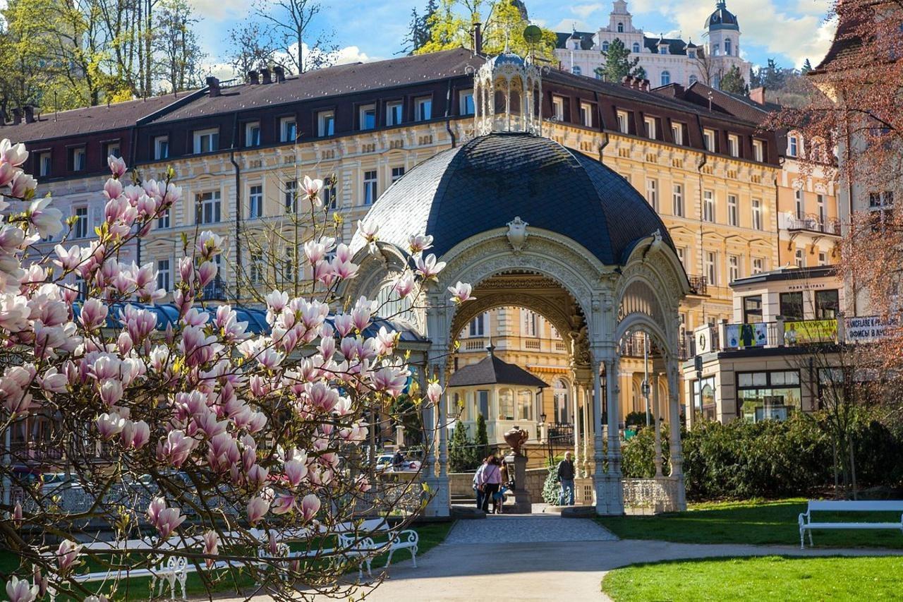 Krivan Hotel Karlovy Vary Luaran gambar