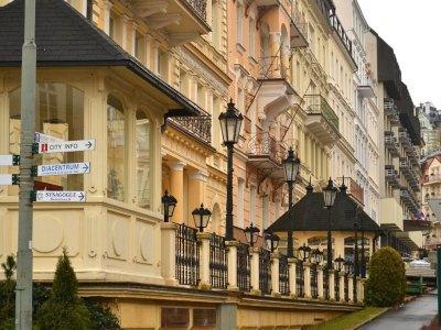 Krivan Hotel Karlovy Vary Luaran gambar