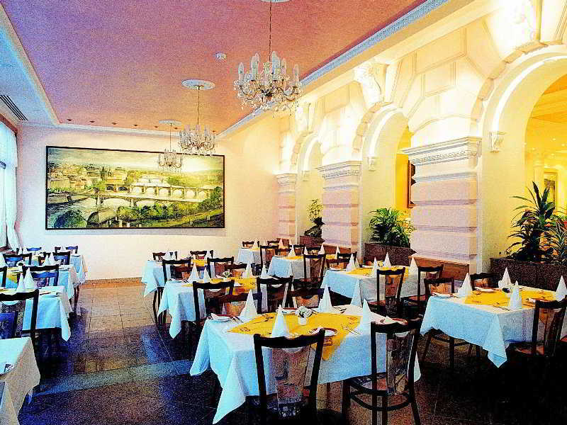 Krivan Hotel Karlovy Vary Luaran gambar